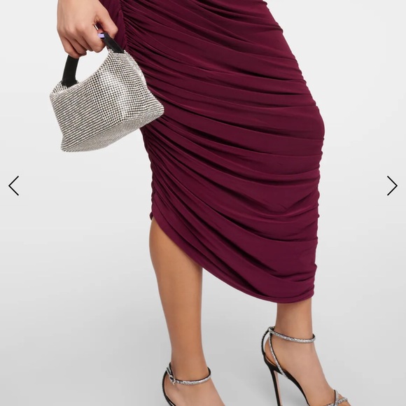 Norma Kamali Diana ruched jersey midi dress - Picture 3 of 5